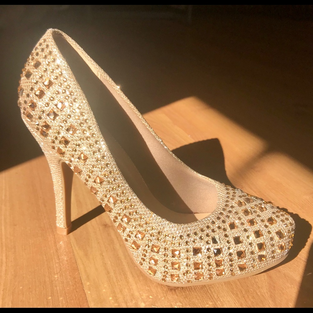 Gold gem high heels size 6 1/2
